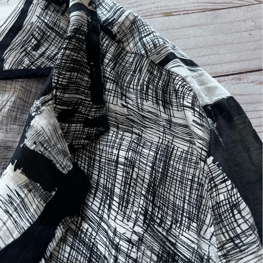 Chicos Linen Abstract Art to Wear Jacket Black and White size XL - Picture 10 of 12